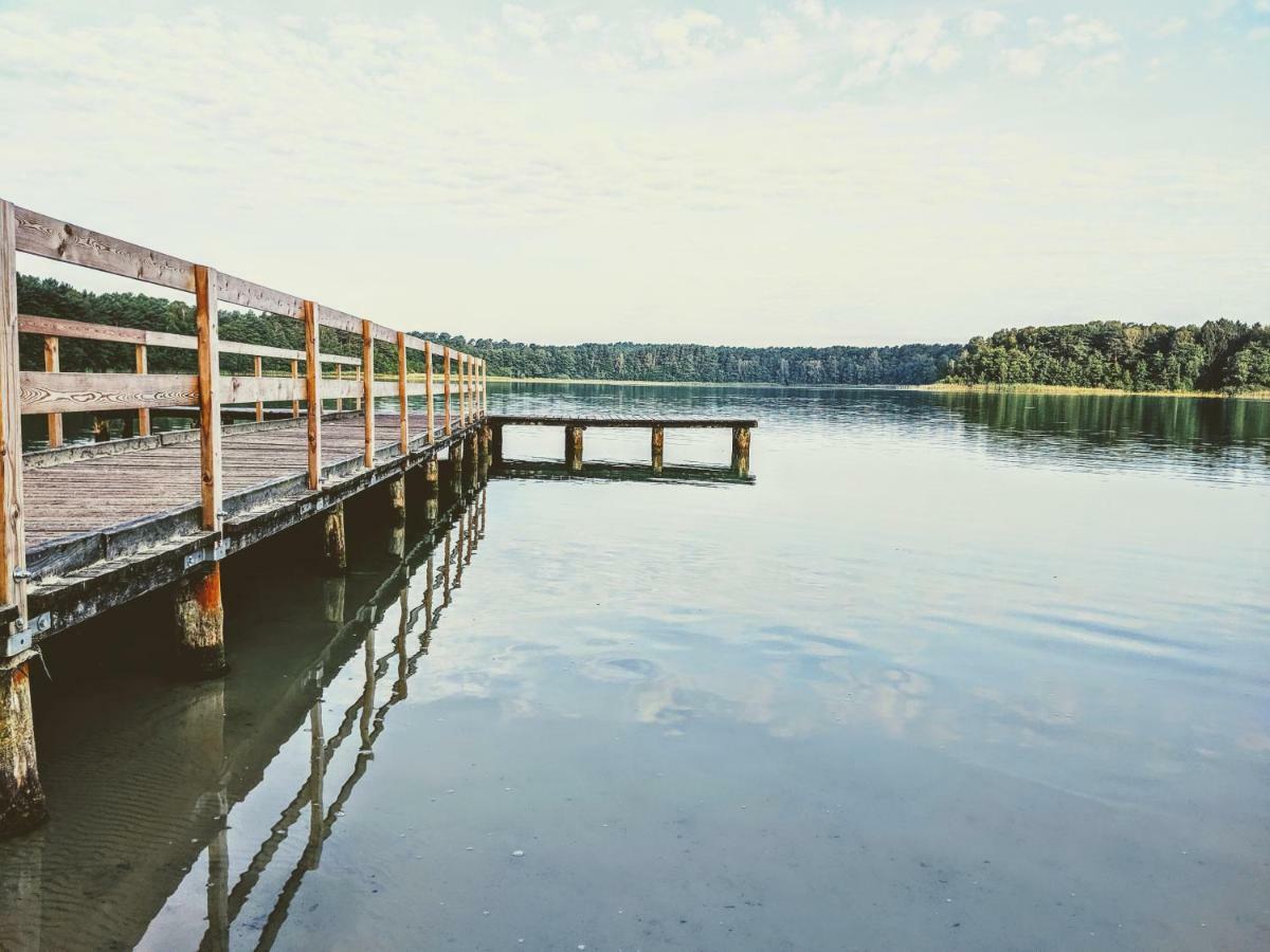 Ferienhaus Am See Wesenberg Exteriér fotografie